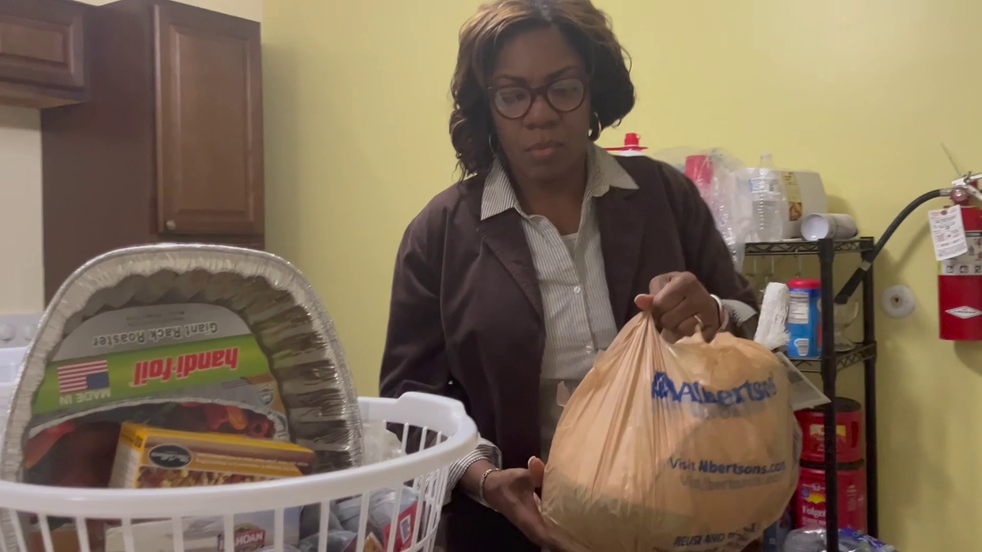 Great Falls church prepping for annual Thanksgiving Basket Giveaway