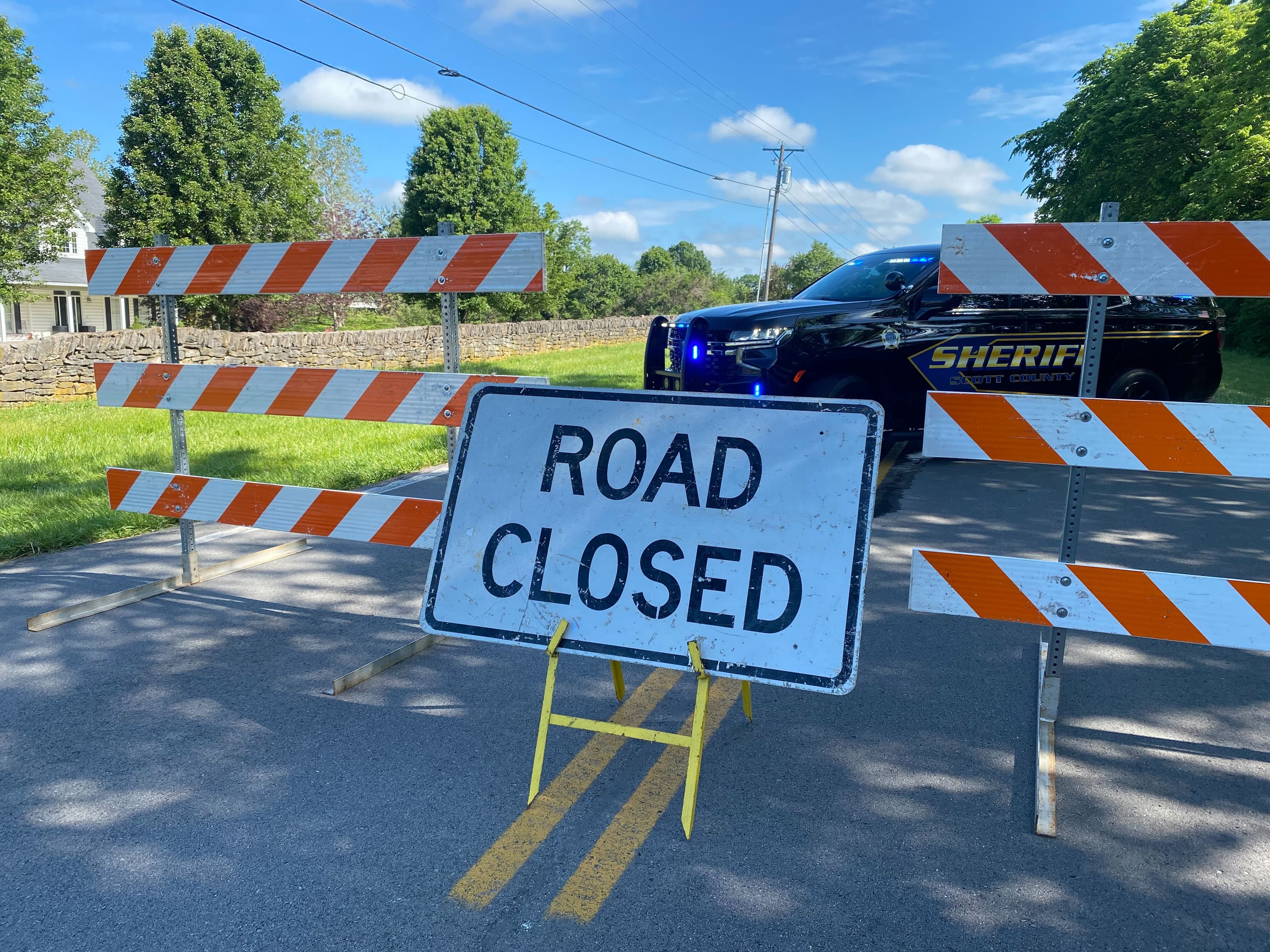 road closed.jpg