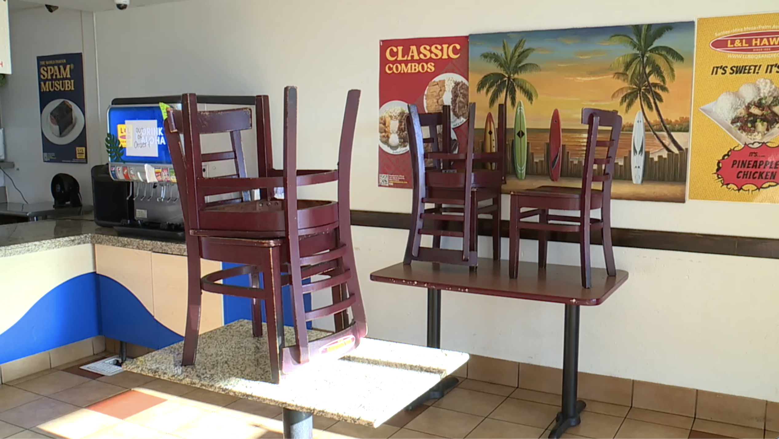 inside of l&l hawaiian barbecue restaurant closed
