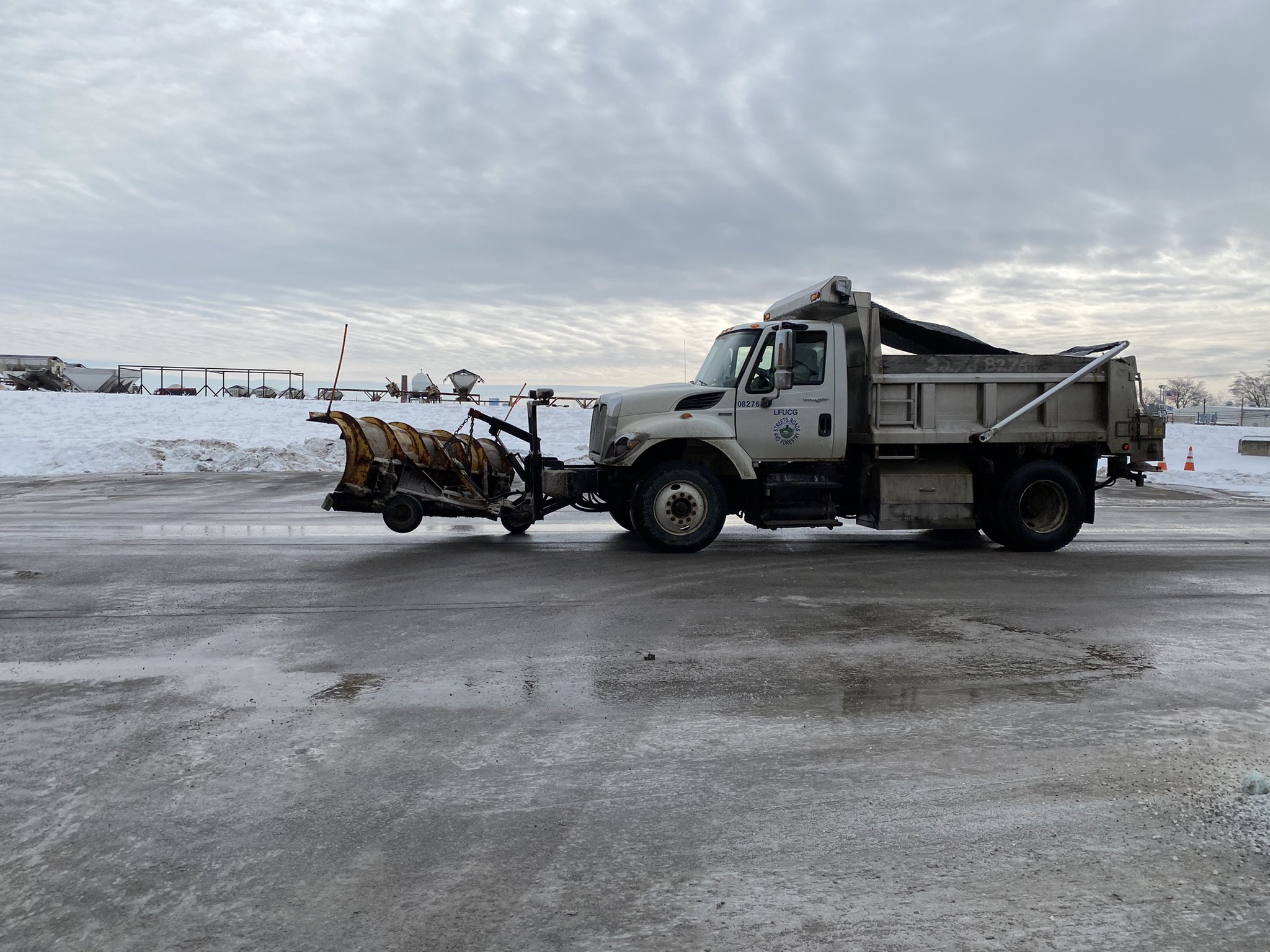 Lexington salt barn truck.jpg