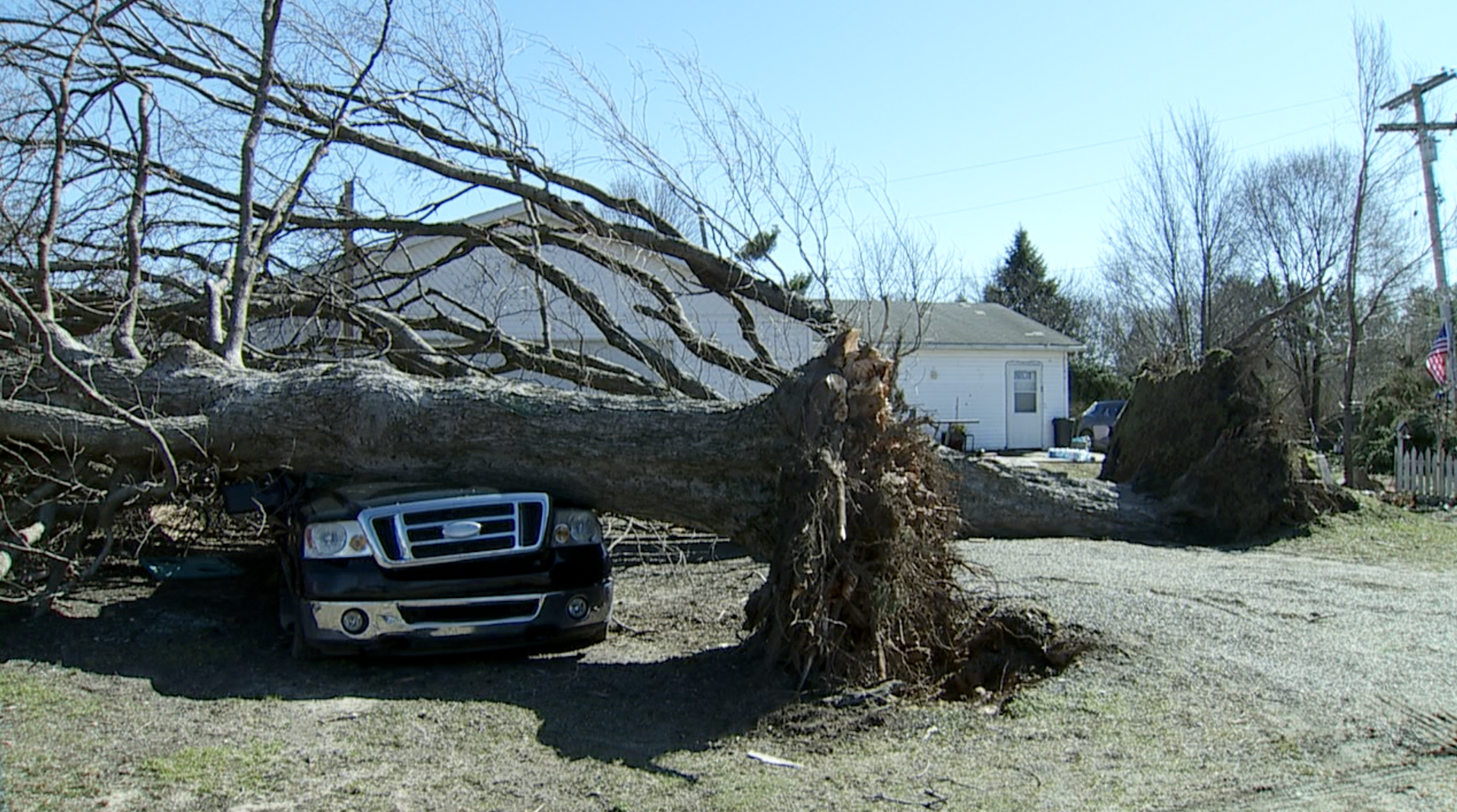 Union City tornado devastates community, neighbors rally to help rebuild 