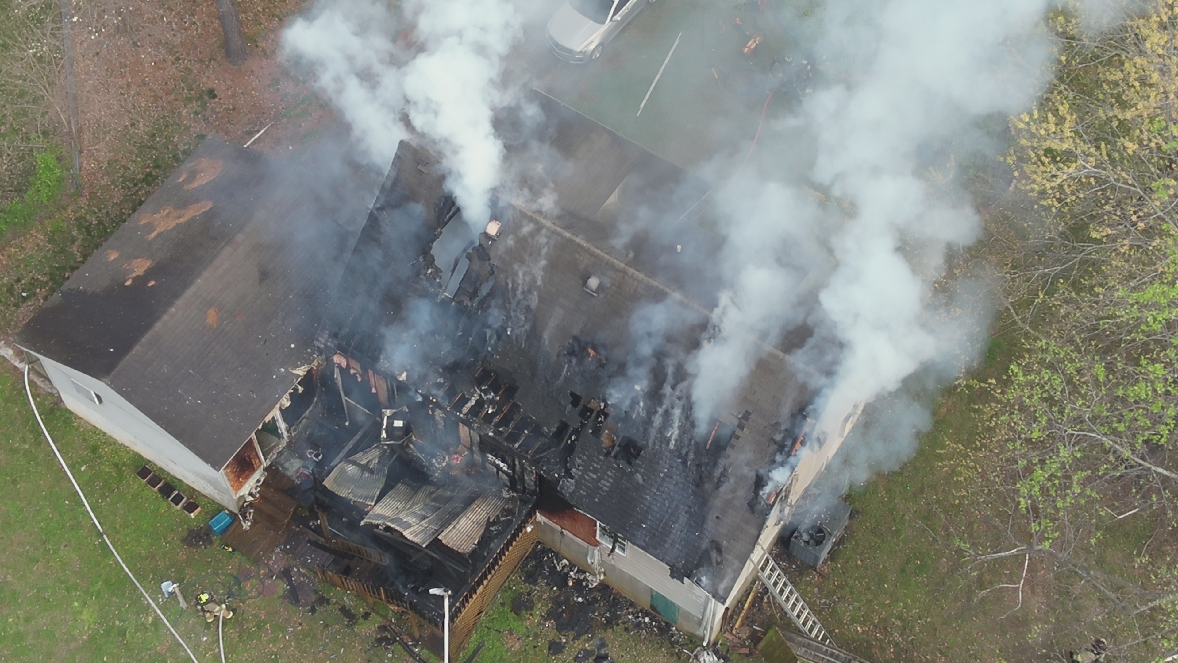 Fire damages home on Wortham Court in La Vergne