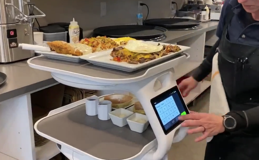 restaurant robot.png