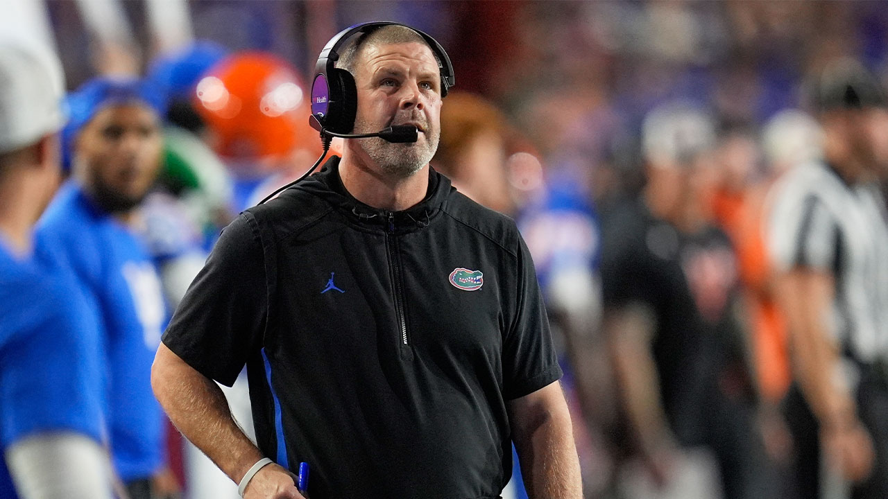 Florida head coach Billy Napier