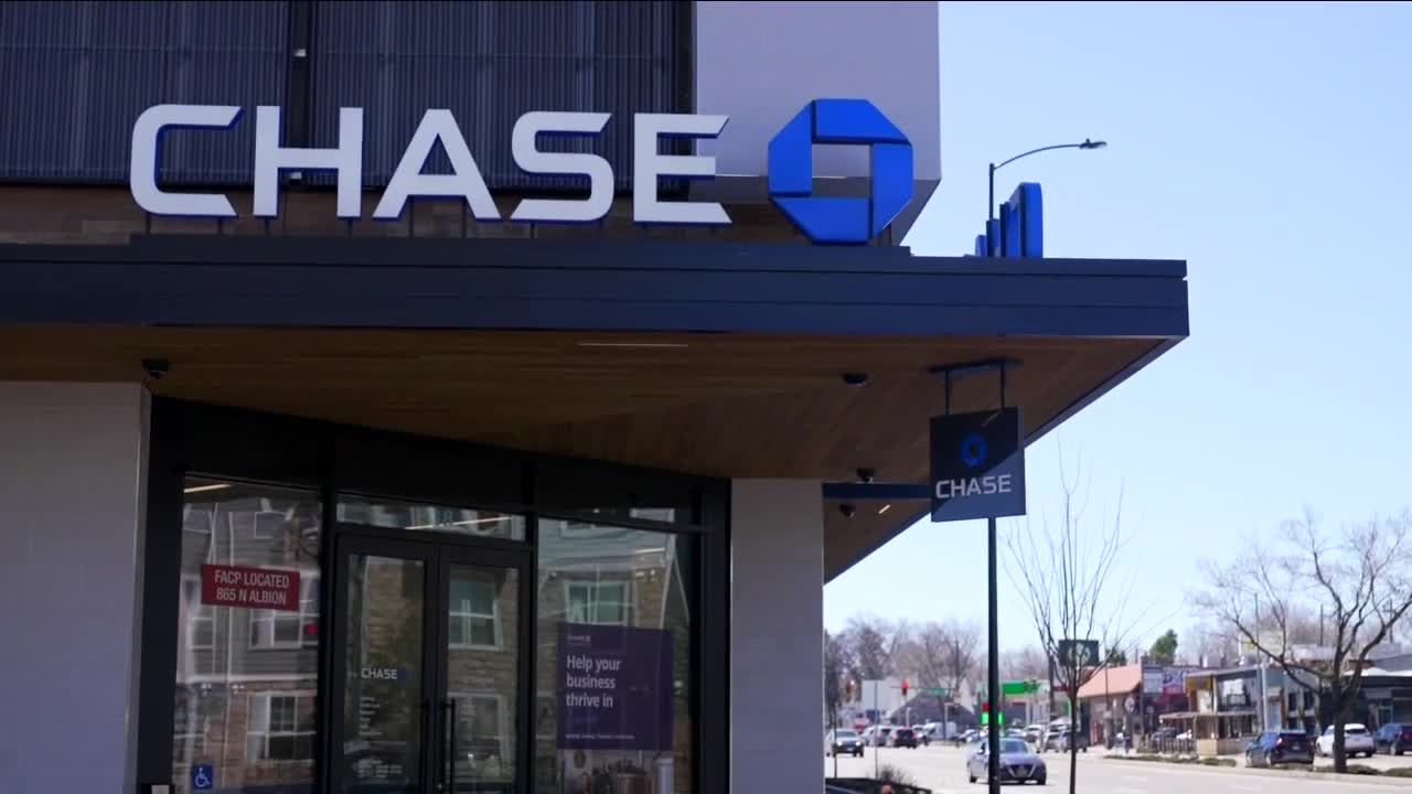 Denver woman stops fraudulent wire transfer just in time. Here's how she did it