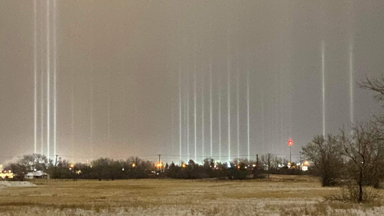 Bill Fangmeier: light pillars in Great Falls on December 30, 2021