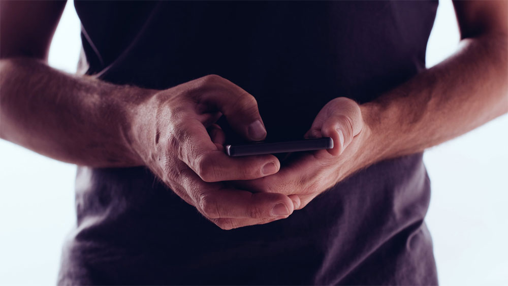 WPTV texting smartphone cell phone text messages
