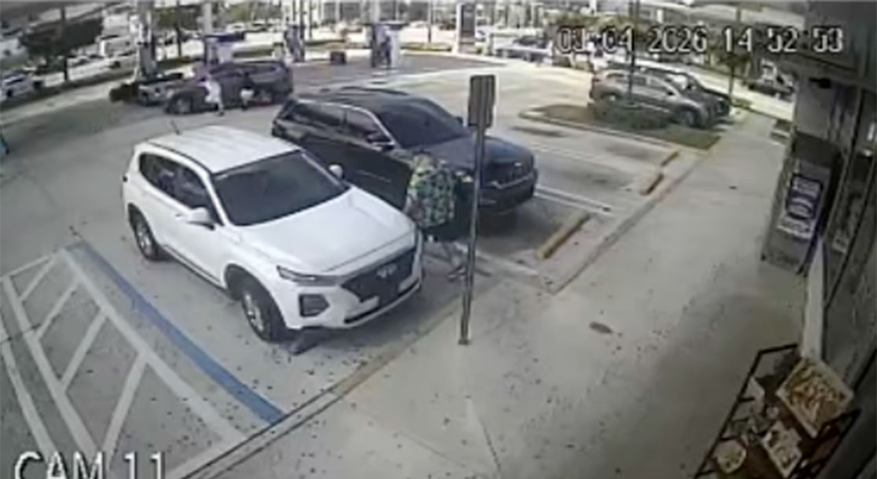 Surveillance from Marathon gas station 