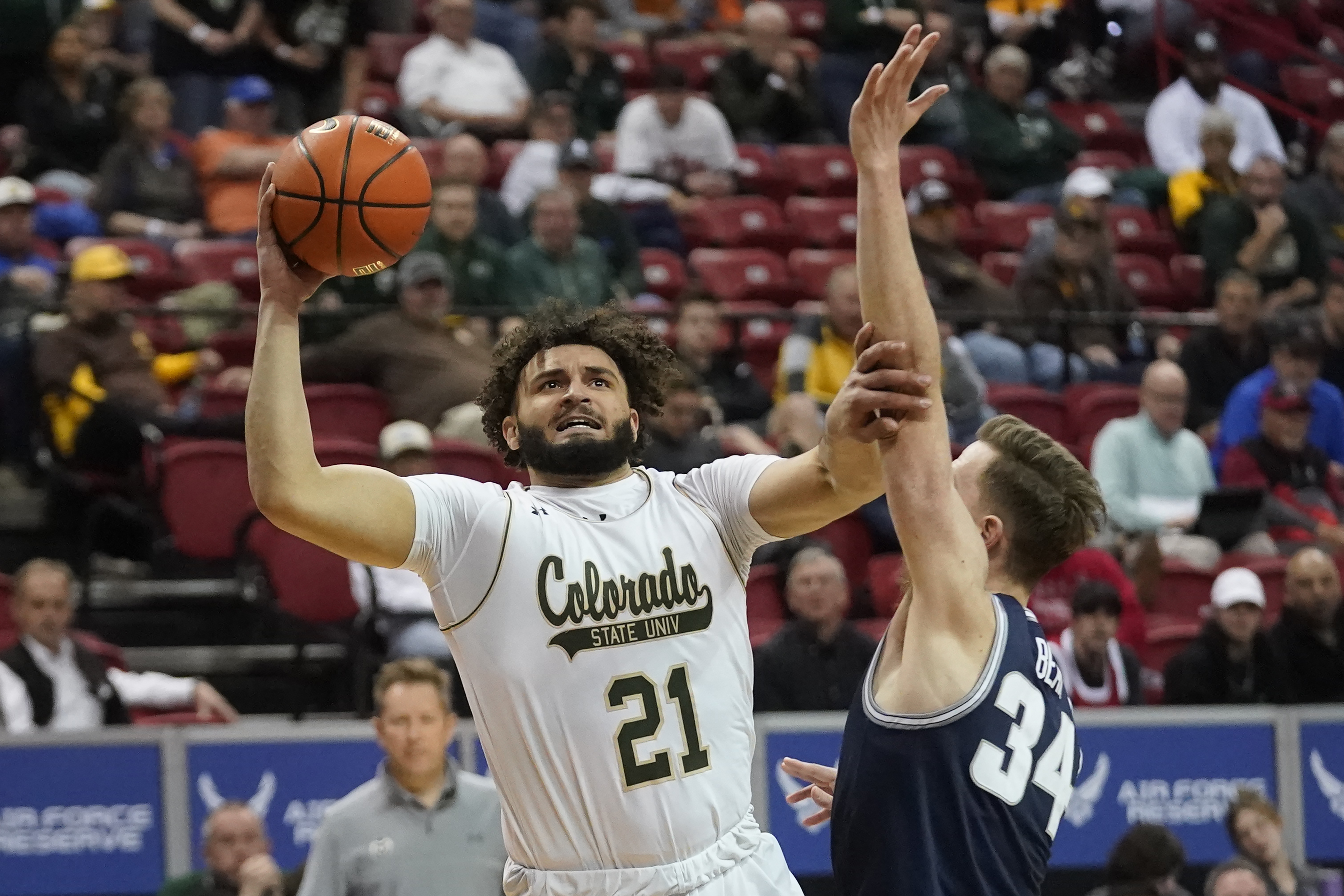 No. 23 Colorado State ekes by Utah State in MWC quarters