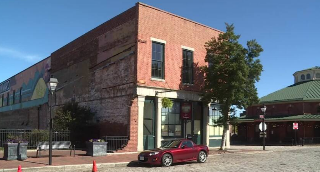 How you can help save this historic Petersburg building and the art it holds 