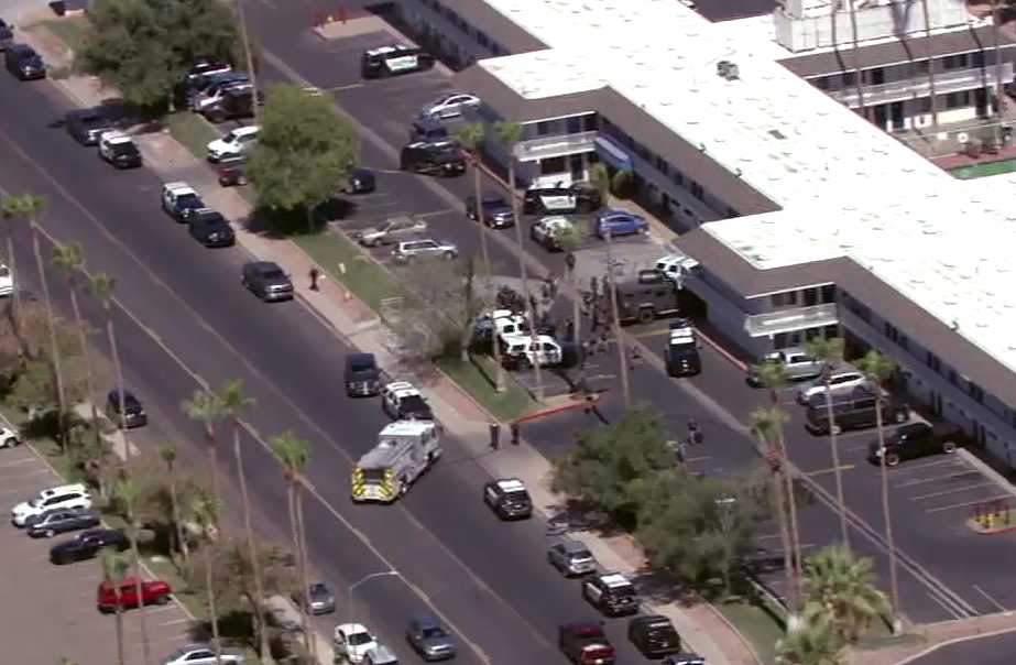 country club and hampton motel 6 barricade