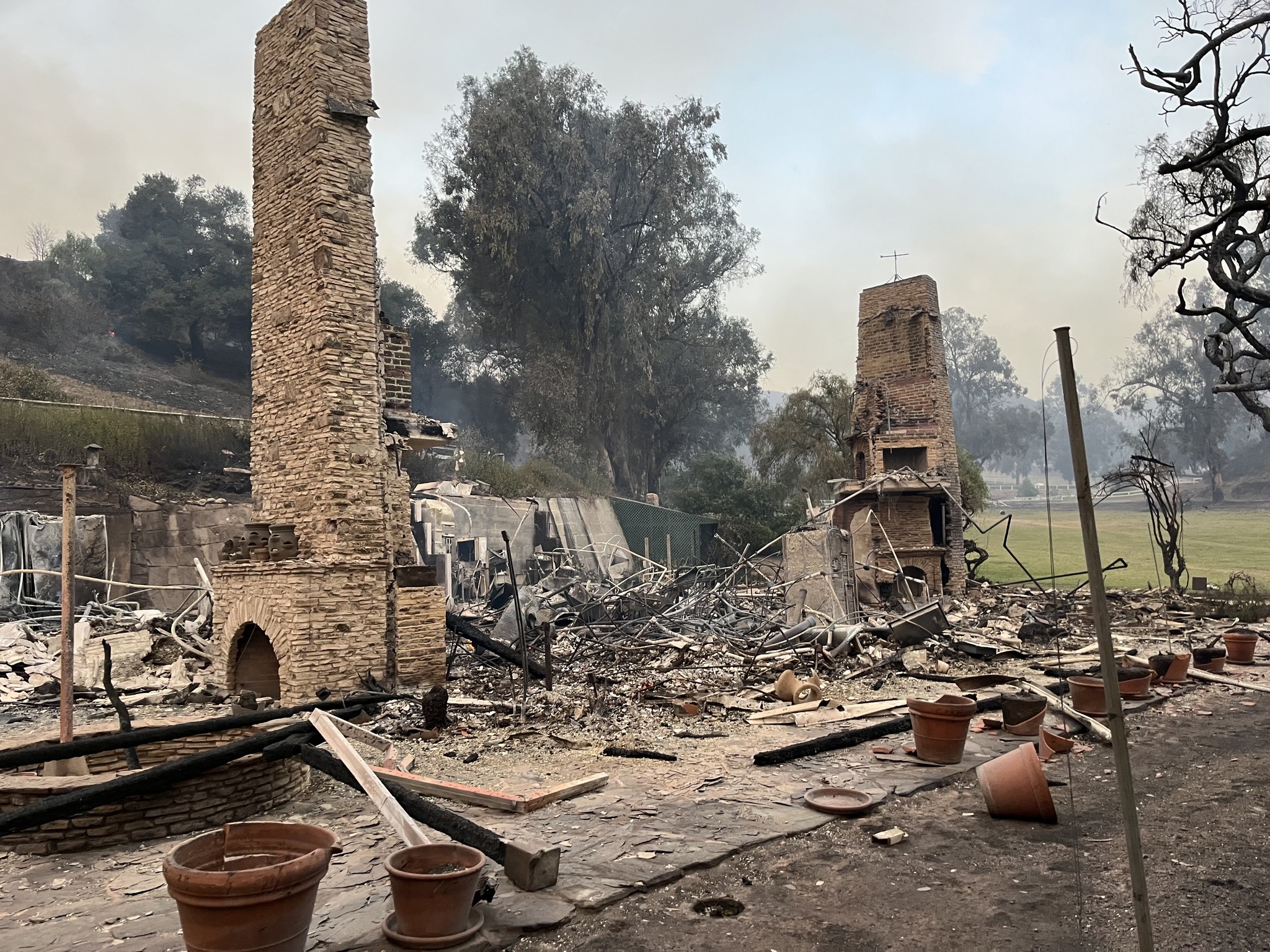 Fire destroys Will Rogers home in California 