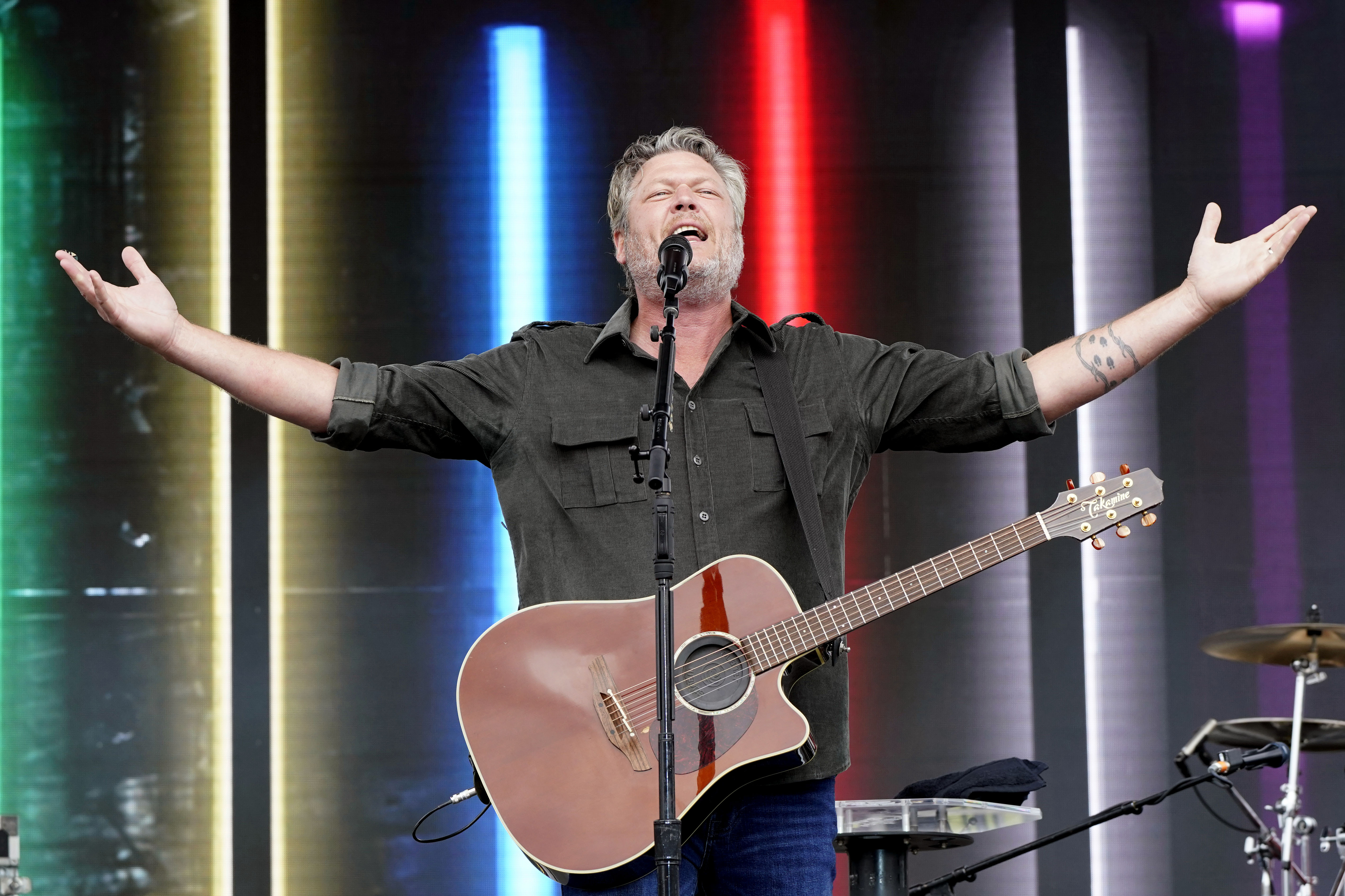 Blake Shelton performs at Texas Motor Speedway in 2022
