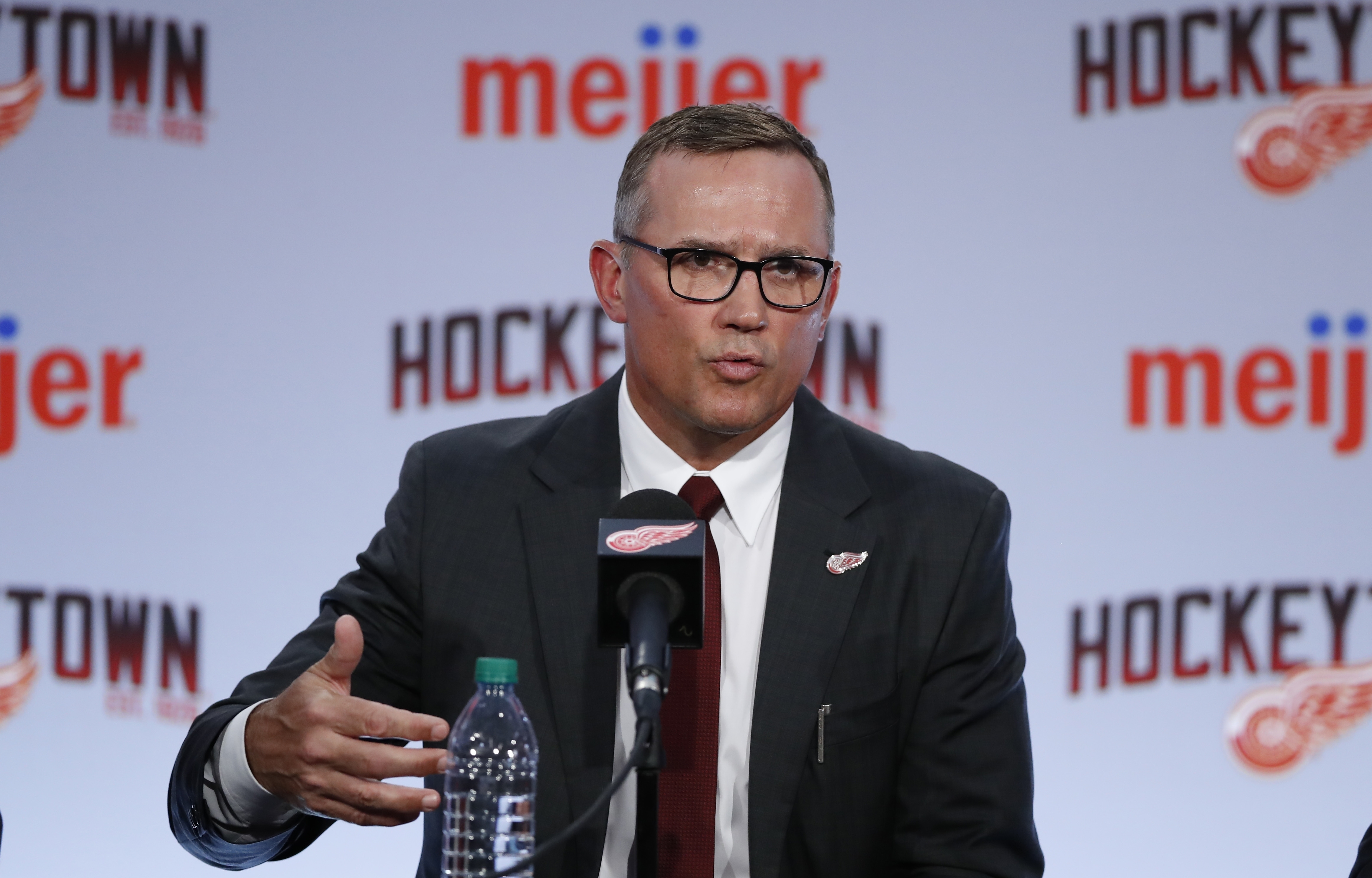 FILE Steve Yzerman