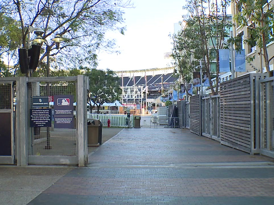 petco_park_gate.jpg