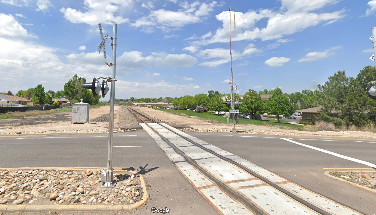 400 block of W. 37th Street BNFS railroad crossing