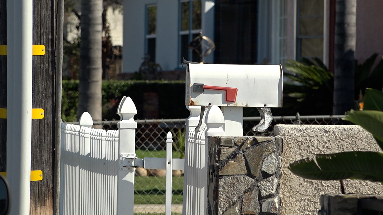 mailbox.jpg