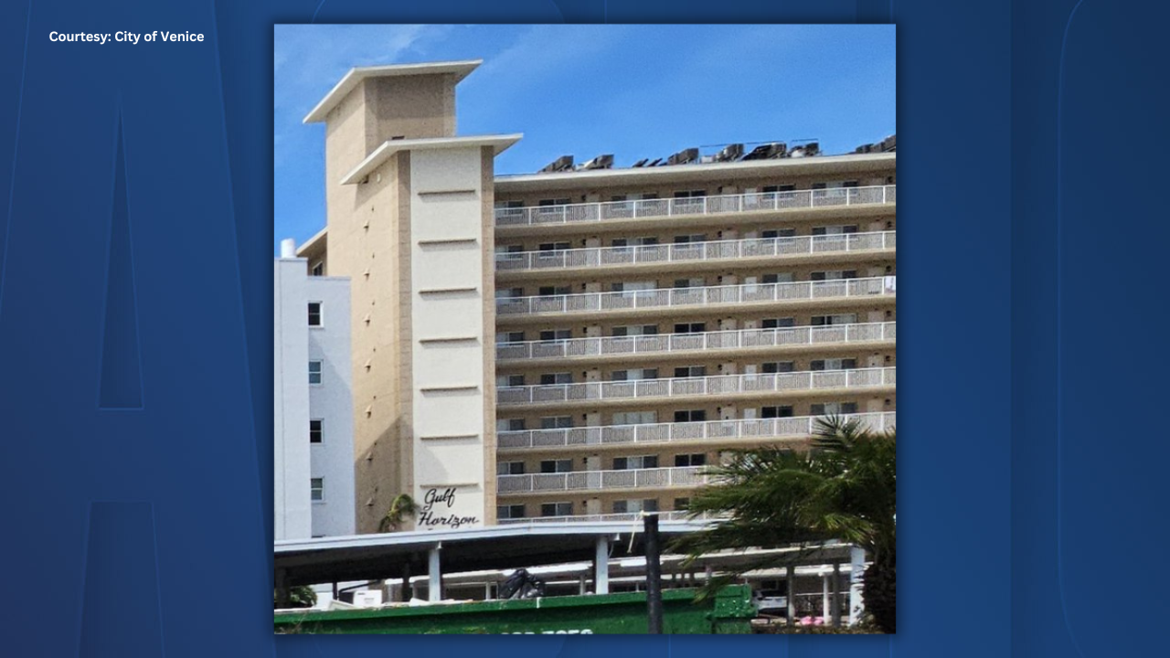 Venice condos evacuated after water lines break