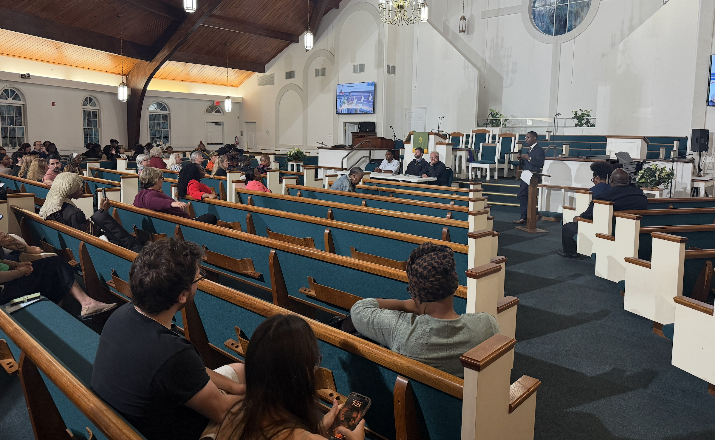 "DEEPLY CONCERNED": Neighbors criticize planned TMH-FSU partnership during town hall Tuesday  