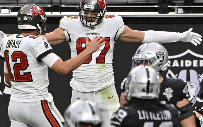 Raiders Bucs Las Vegas.PNG
