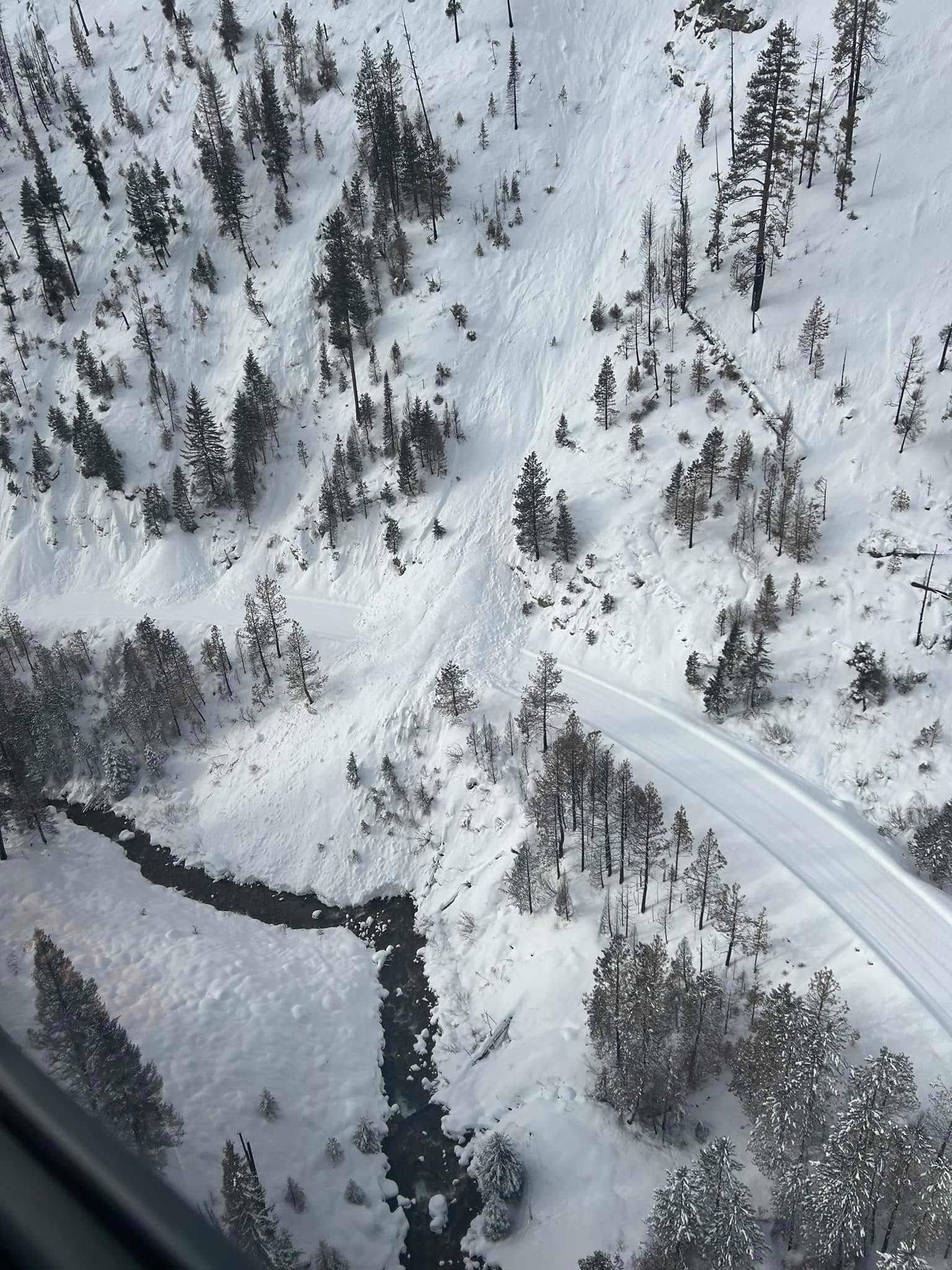 40-foot avalanche near Grandjean