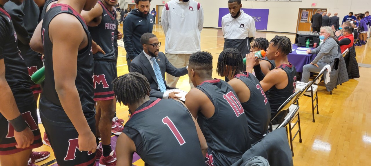 Big Reds Hoops