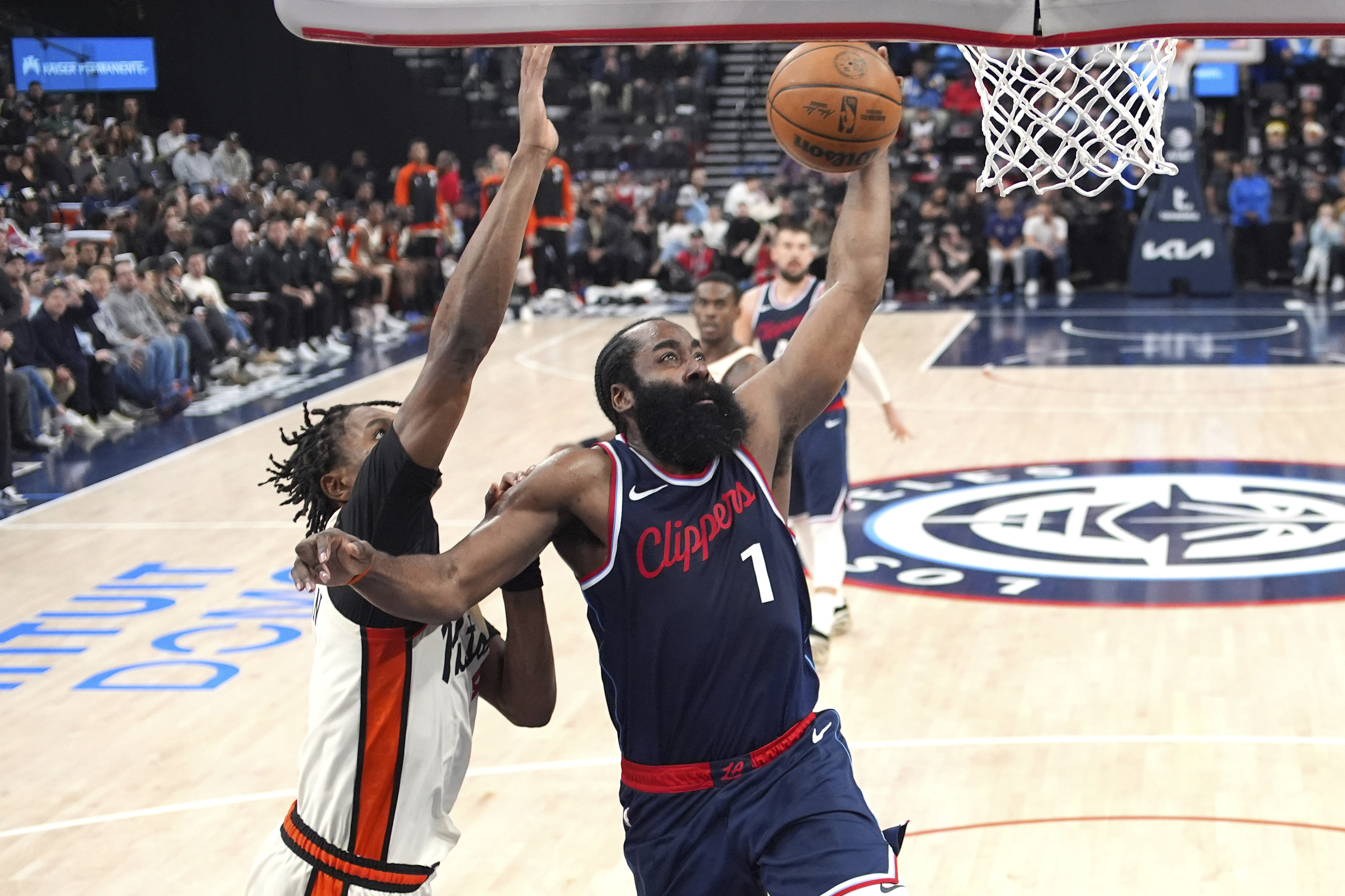 Pistons Clippers Basketball