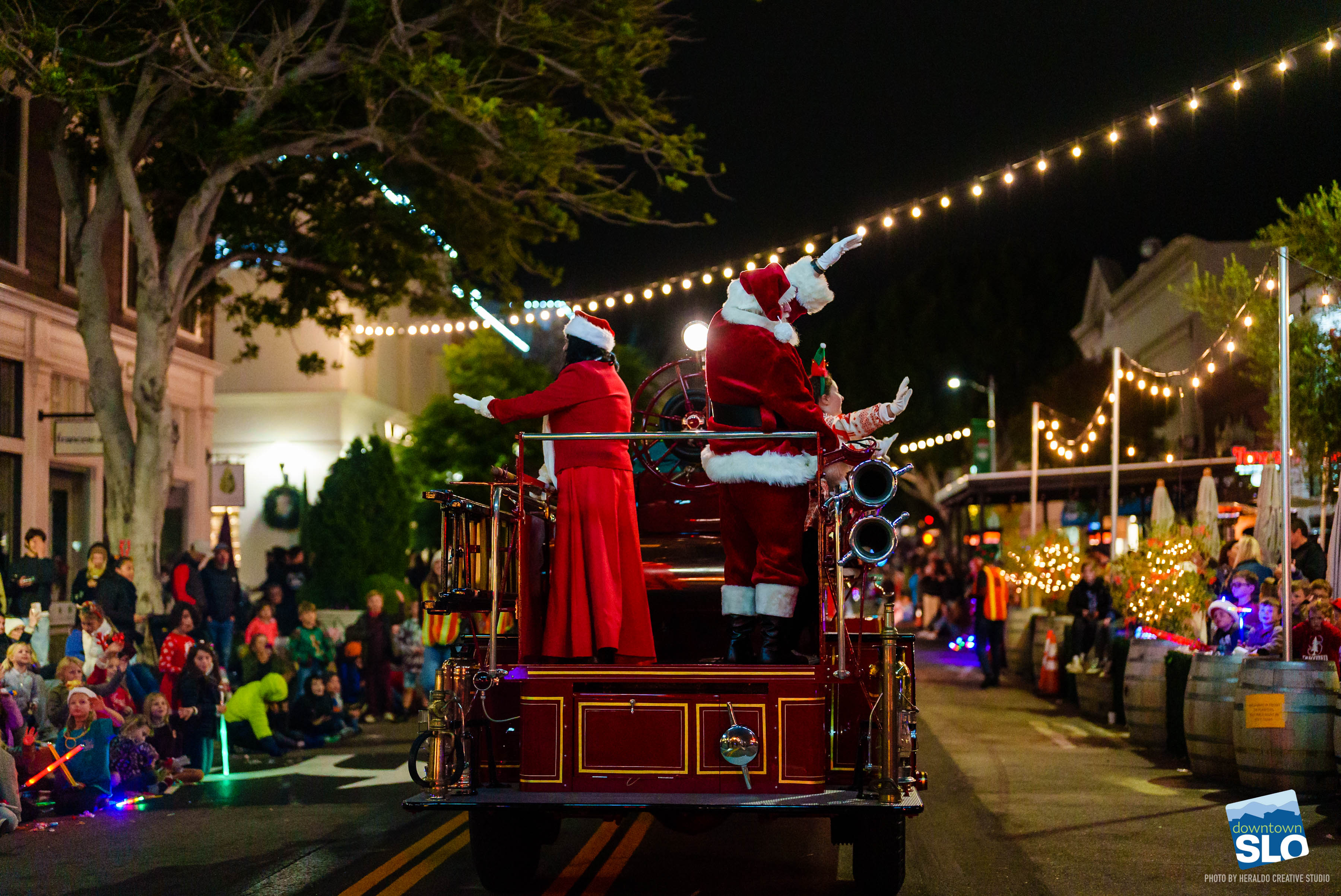 2021 downtown SLO holiday parade