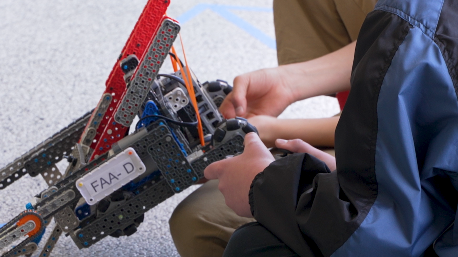 OMS Friendship Robotics Tournament VO.00_00_11_28.Still001.png