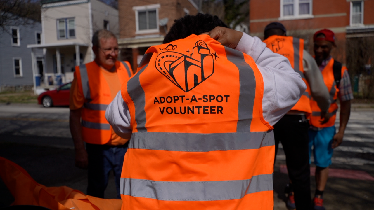 Nonprofit’s Adopt-A-Spot program helps Cincinnati neighbors keep streets free of litter