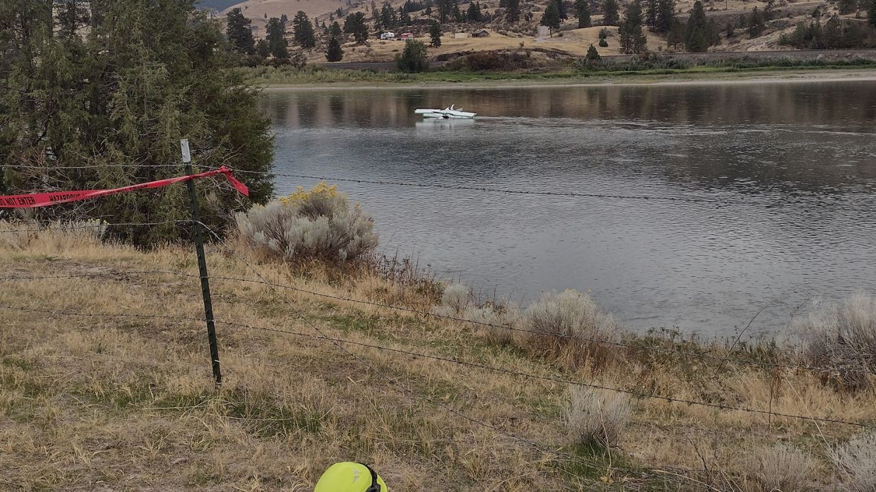 Pilot dies after small plane crash in Flathead River