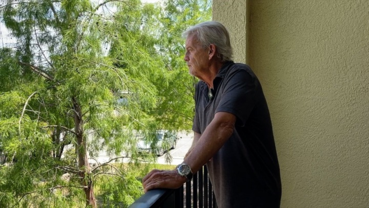elderly man.png