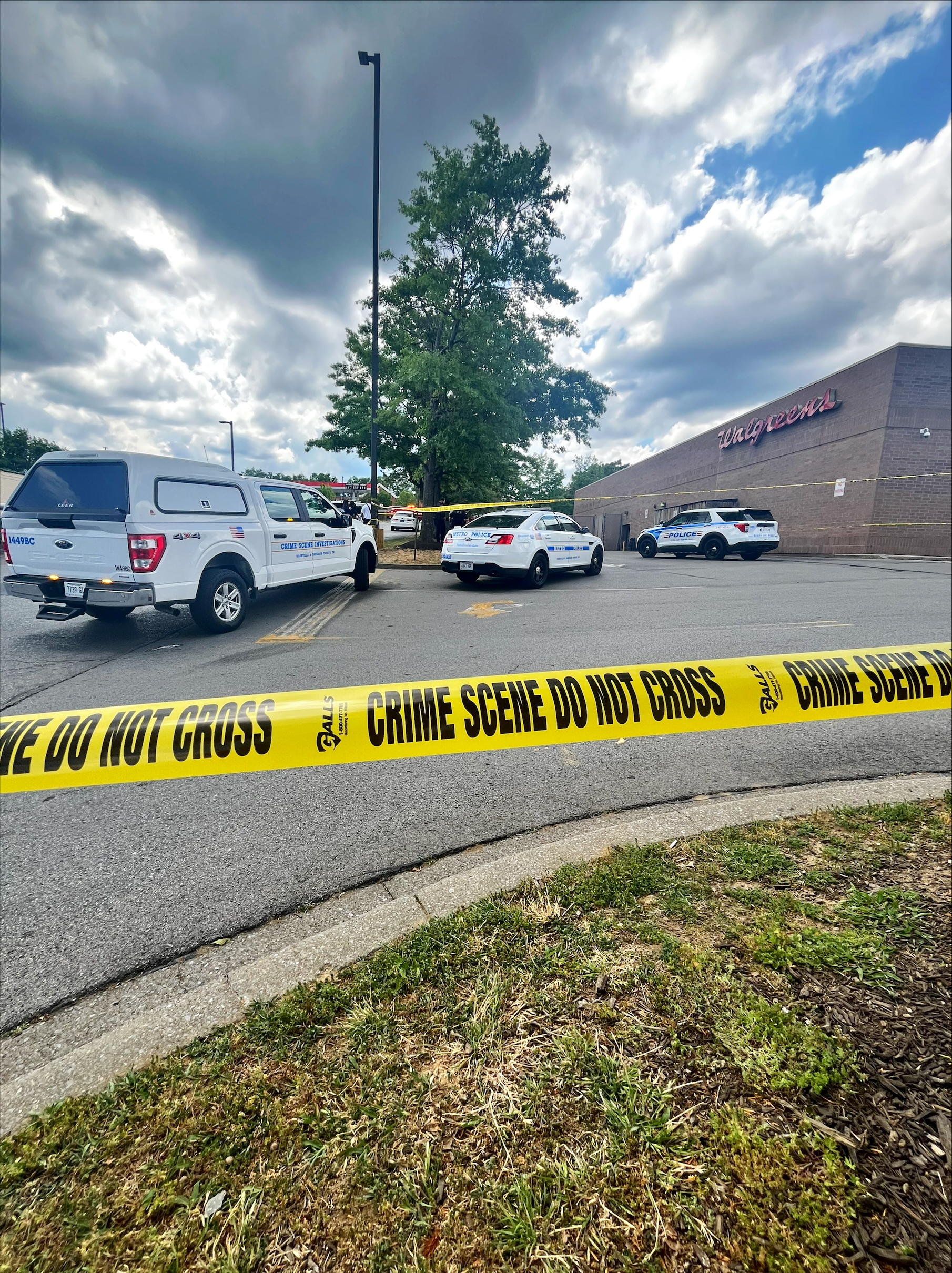 DoorDash driver wounded, suspect killed at Nashville Walgreens shooting
