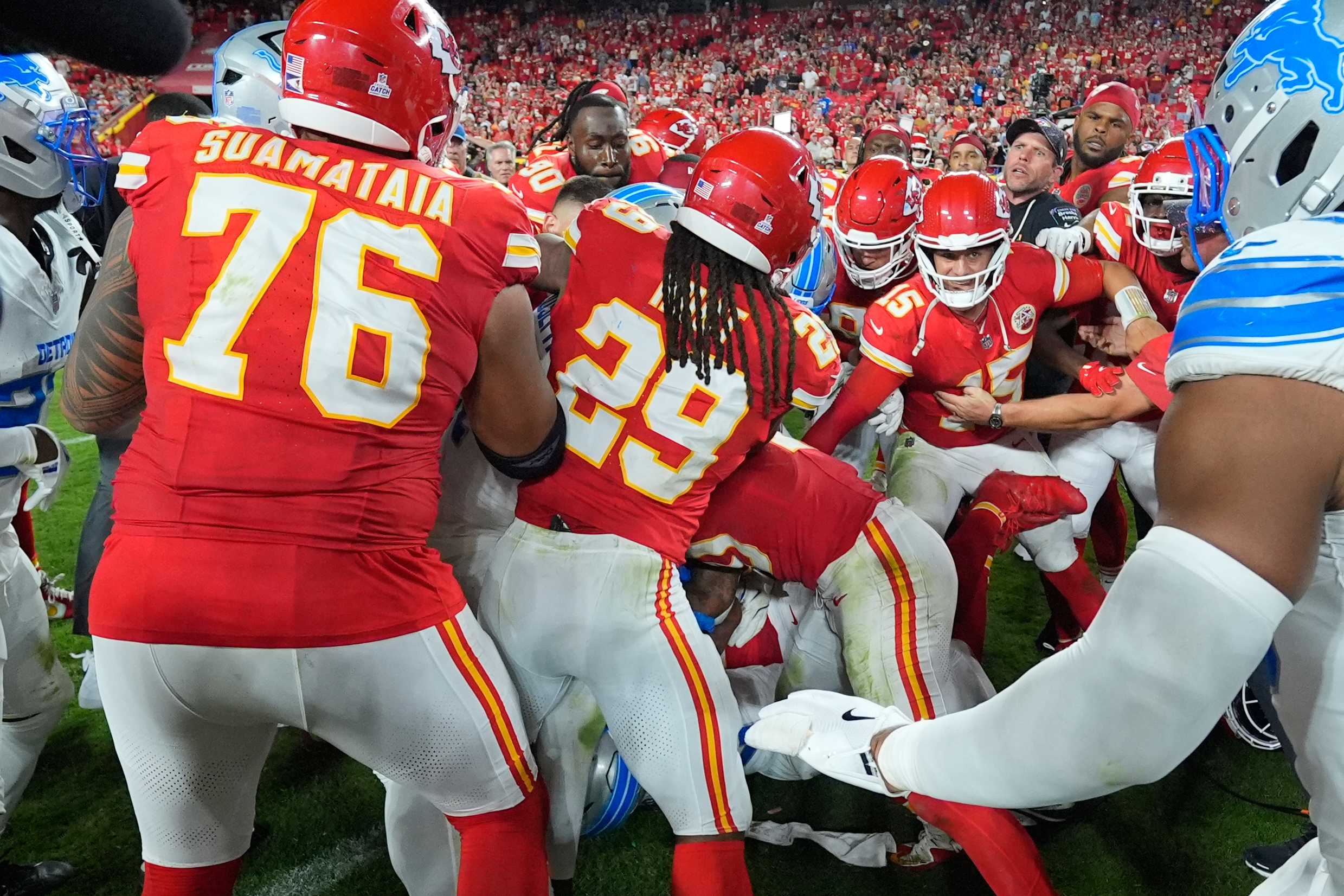 Lions Chiefs Football