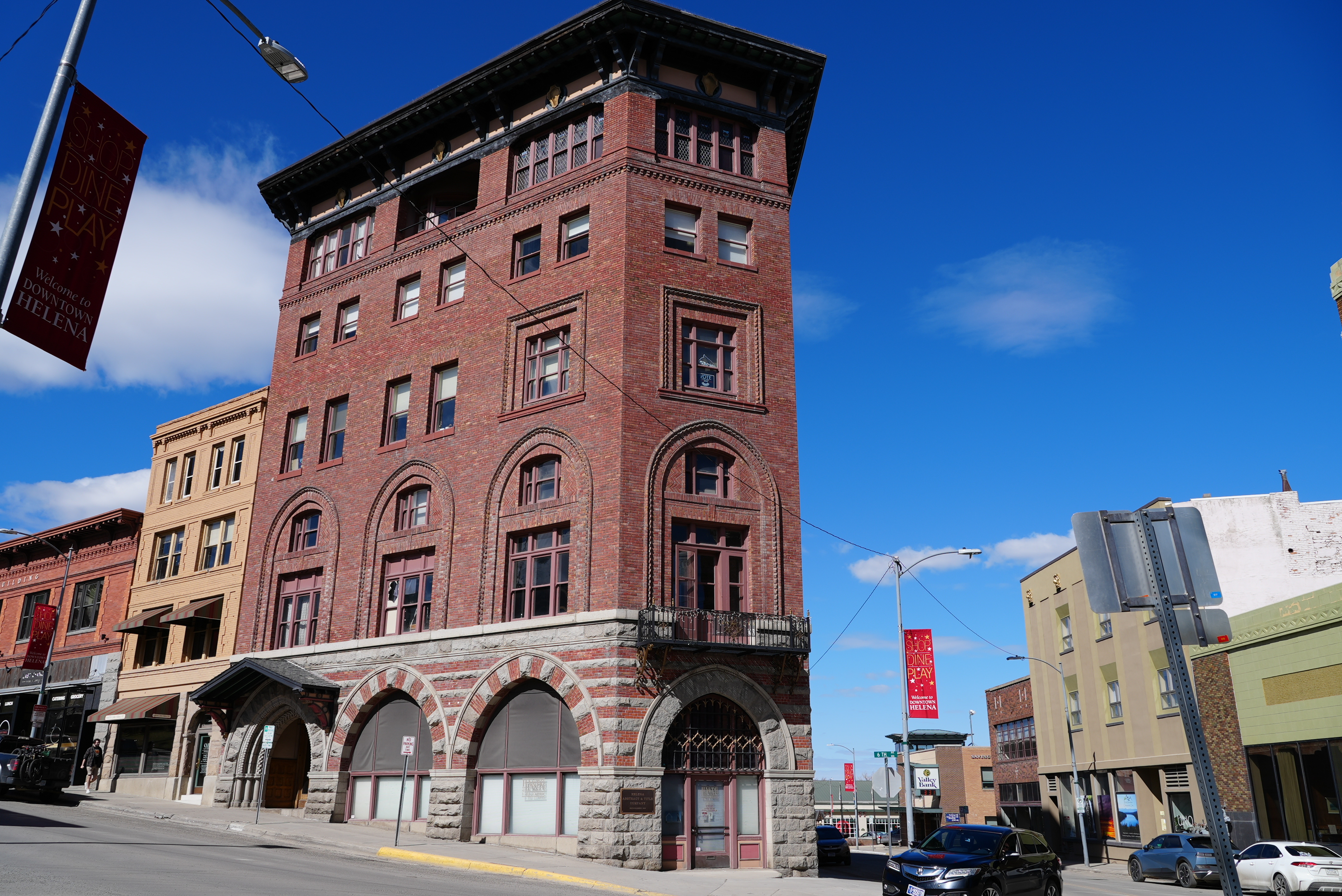 Montana Club Building