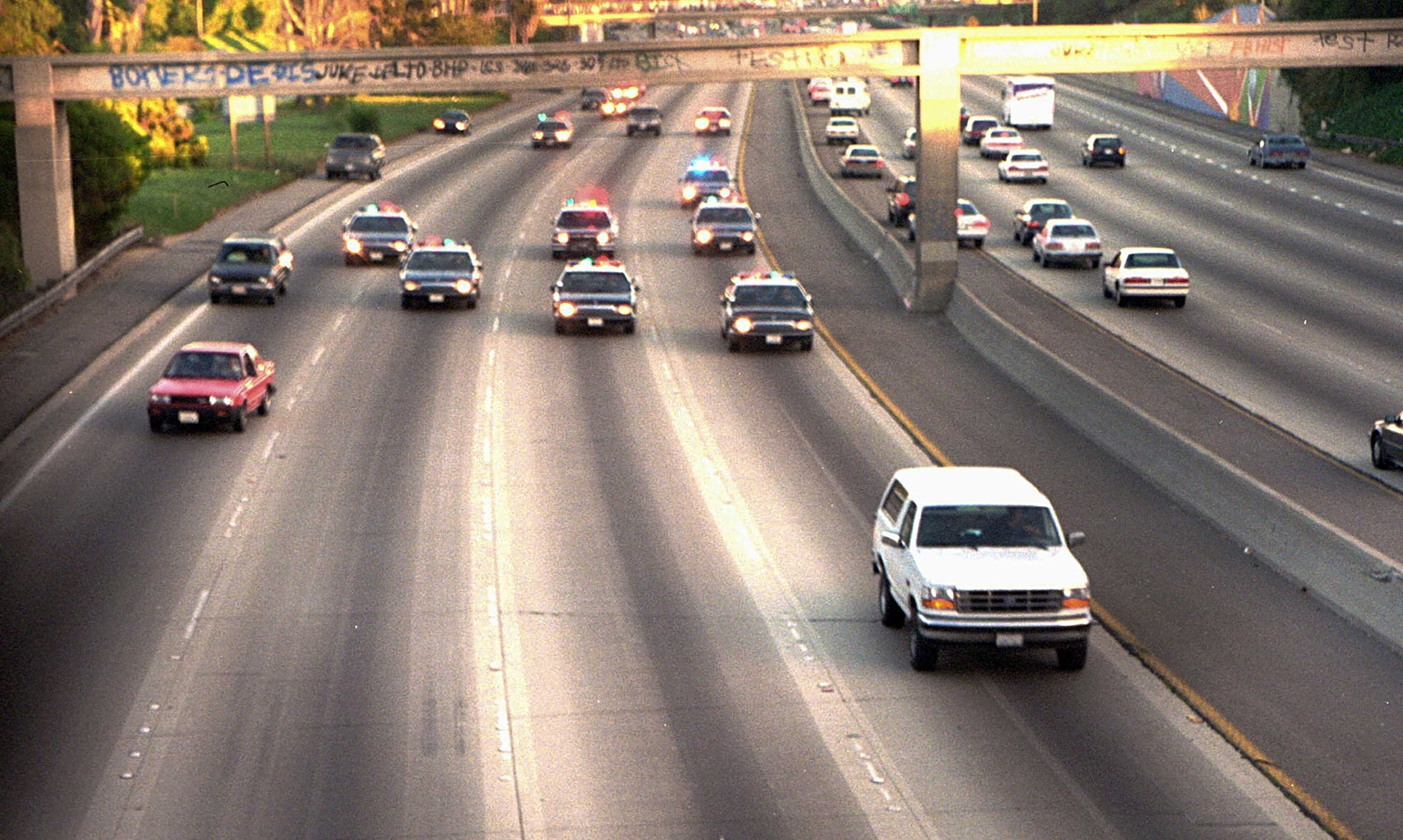 Ford Bronco carrying O.J. Simpson pursued by police in 1994