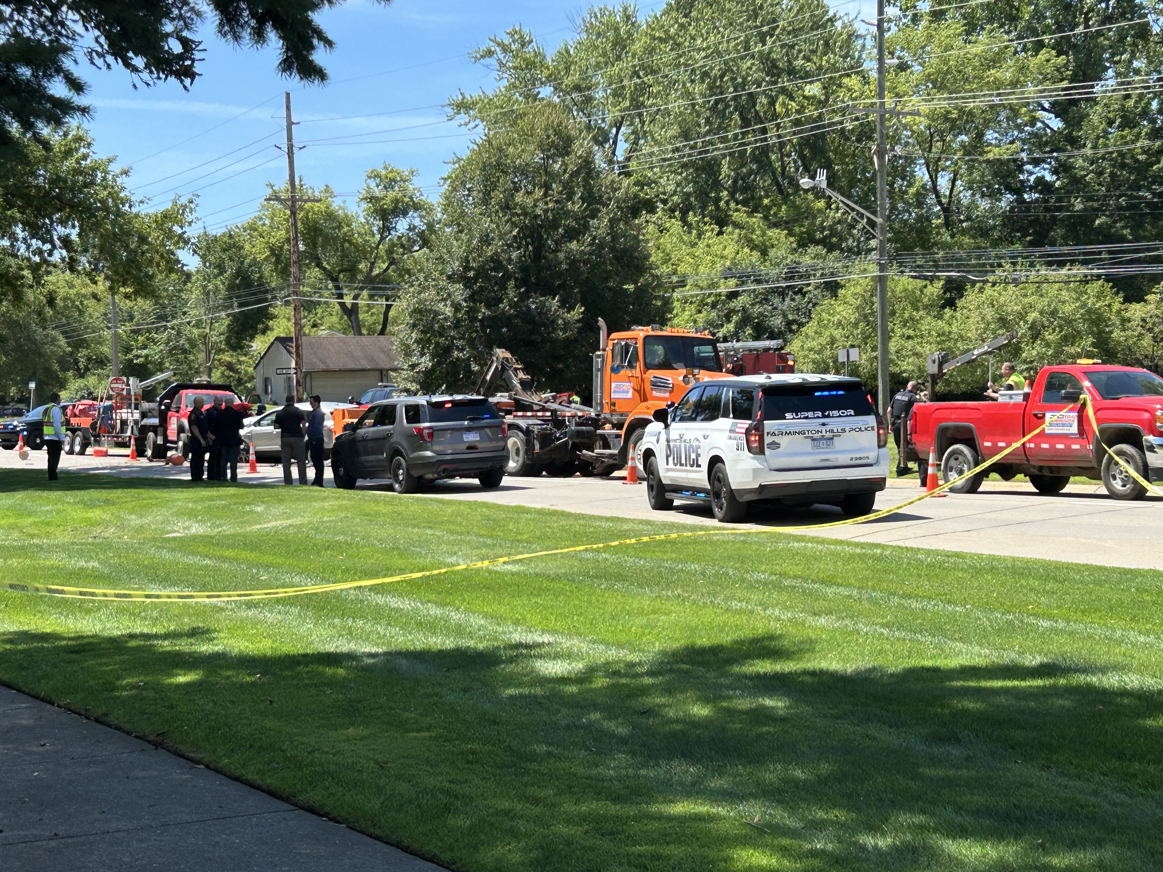 Farmington Hills road worker crash