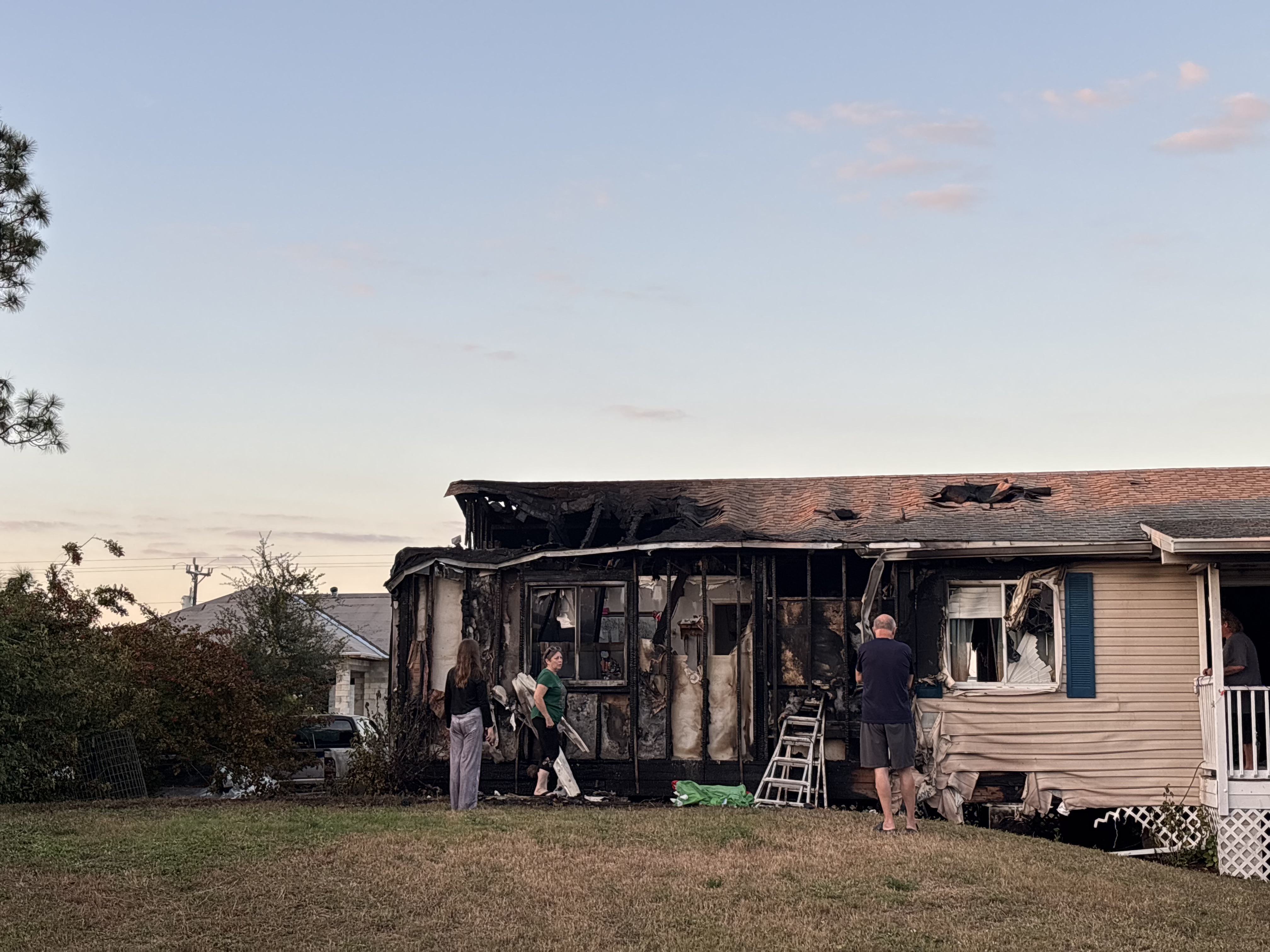 Christmas day fire in Lehigh Acres
