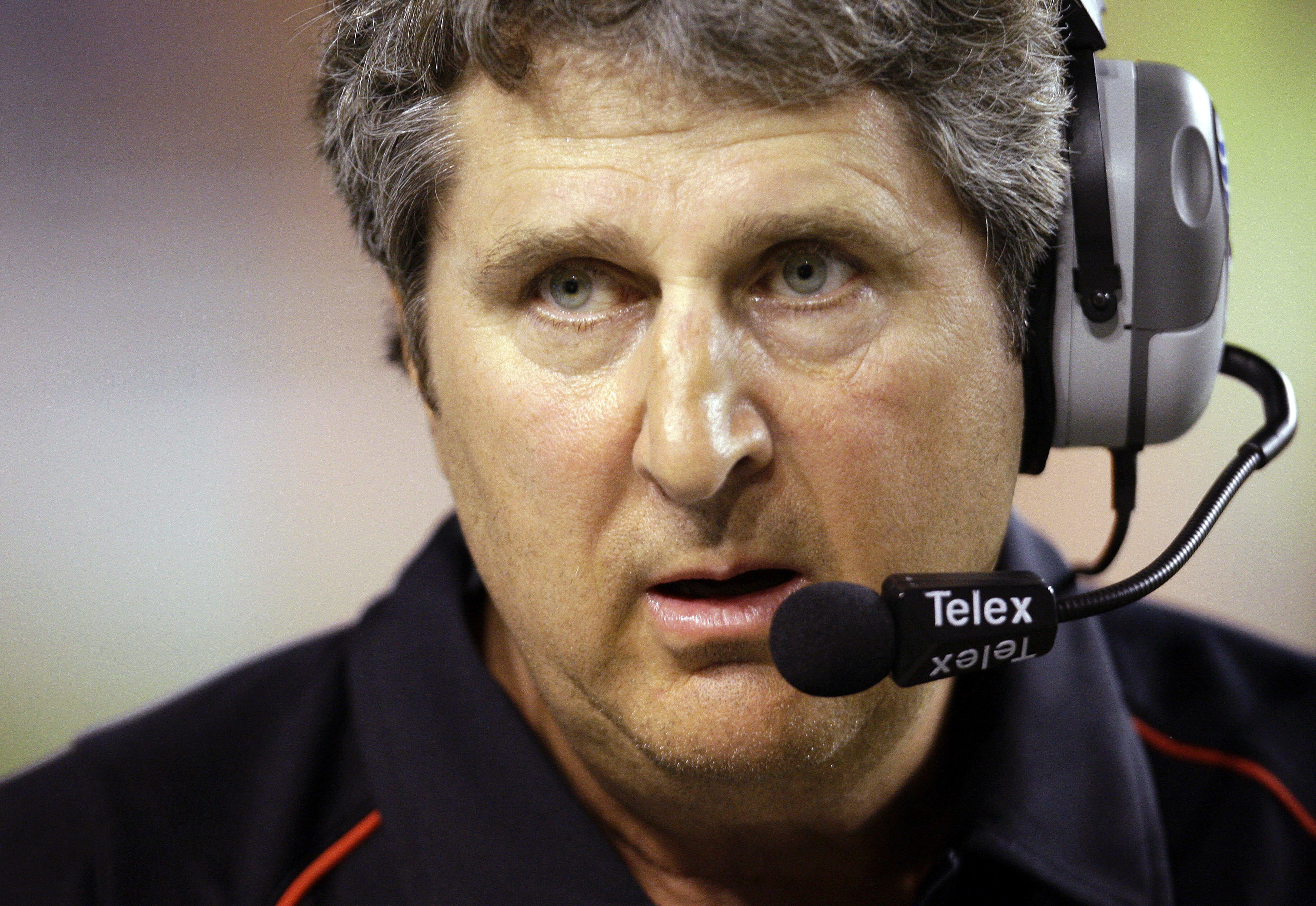 Obit Leach Football