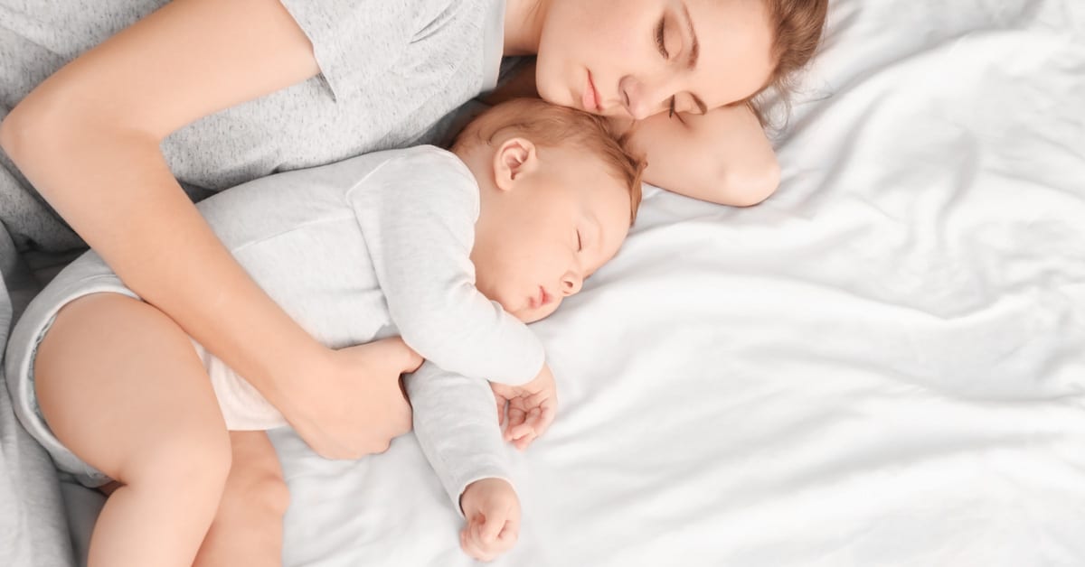 Bed-sharing with baby causes high risk of injury or deaths - Vimarsana News