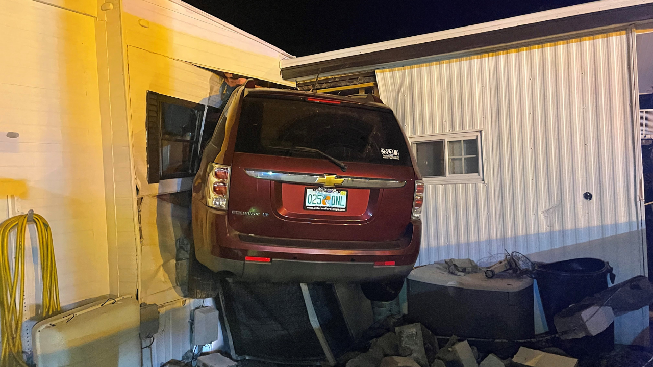 SUV trailer crash Riverview FHP4.png