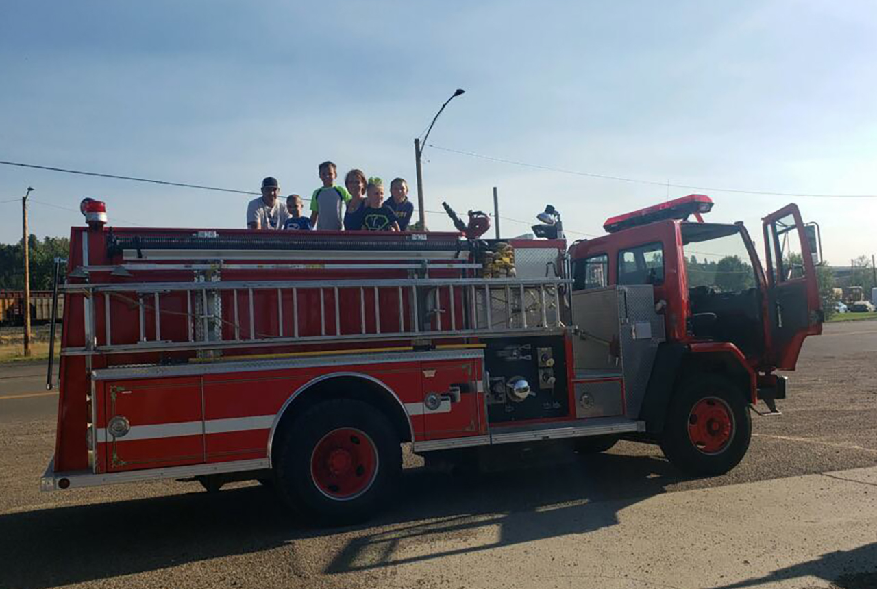 Forsyth 5-year-old Lance Lawrence receives welcome-home parade after cancer fight