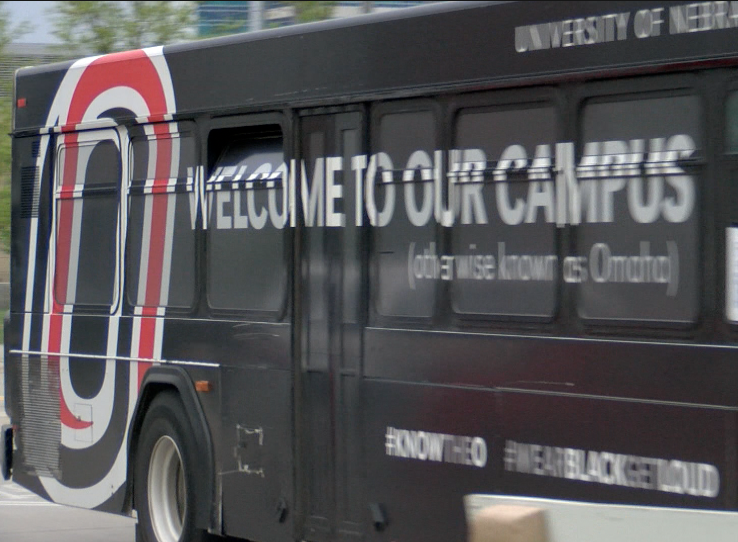 UNO campus bus university of Nebraska Omaha 