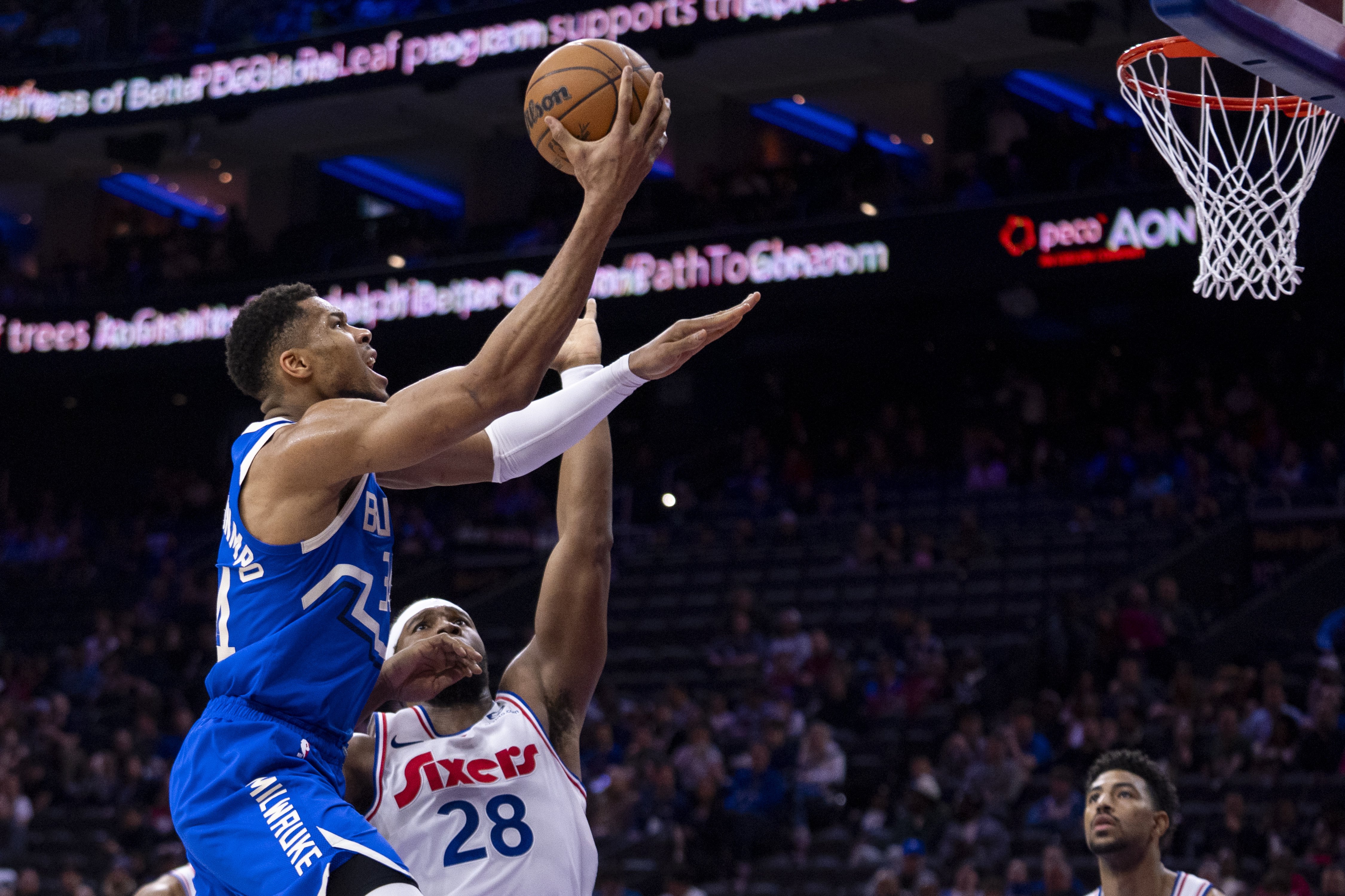 Bucks 76ers Basketball