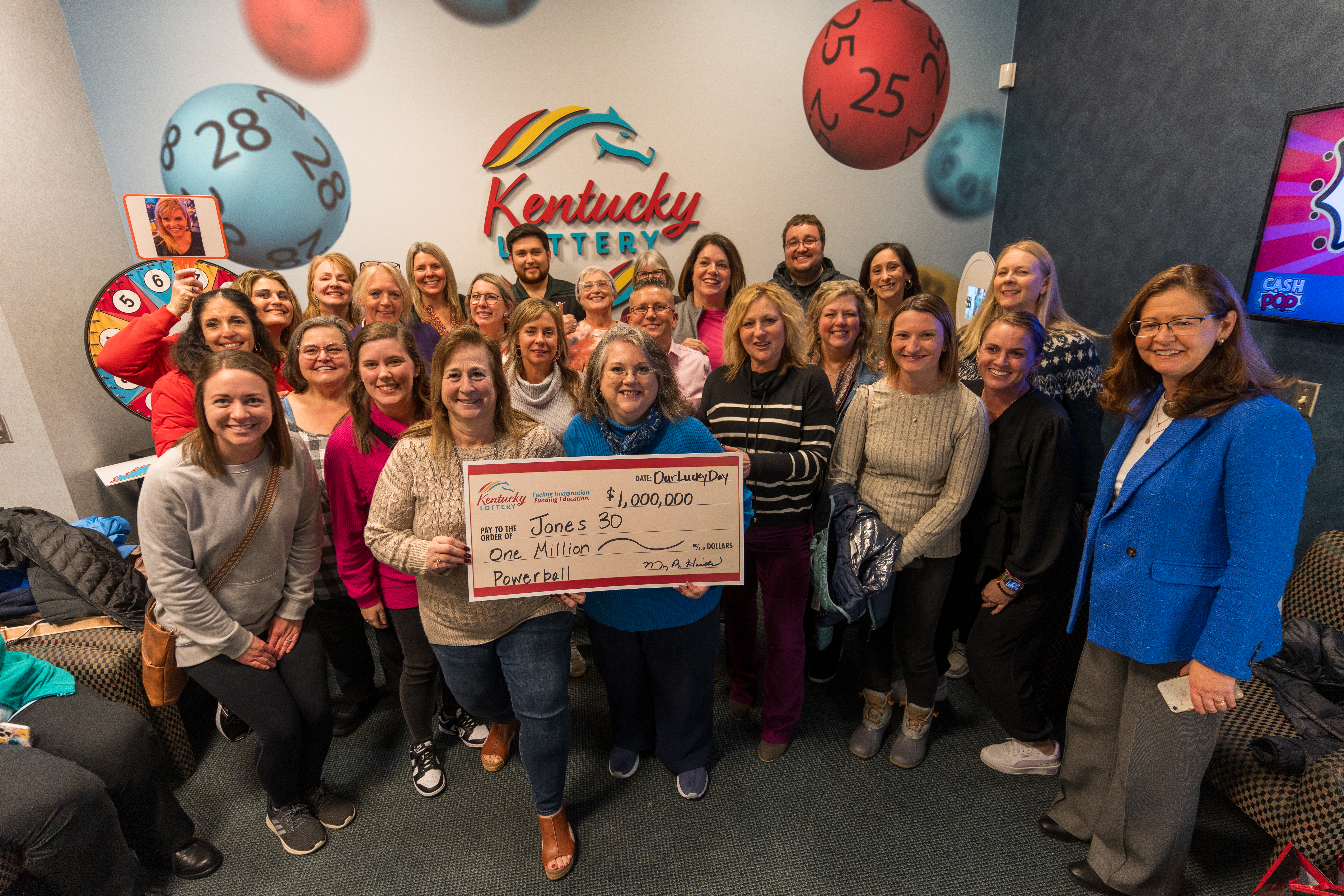 Jones Powerball winners