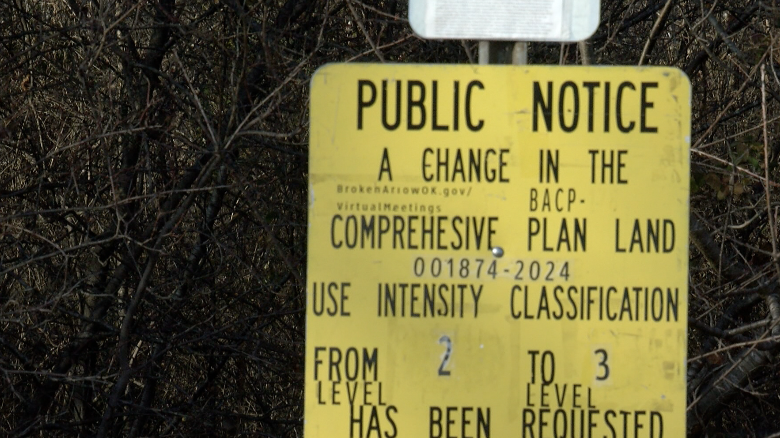 Broken Arrow yellow sign