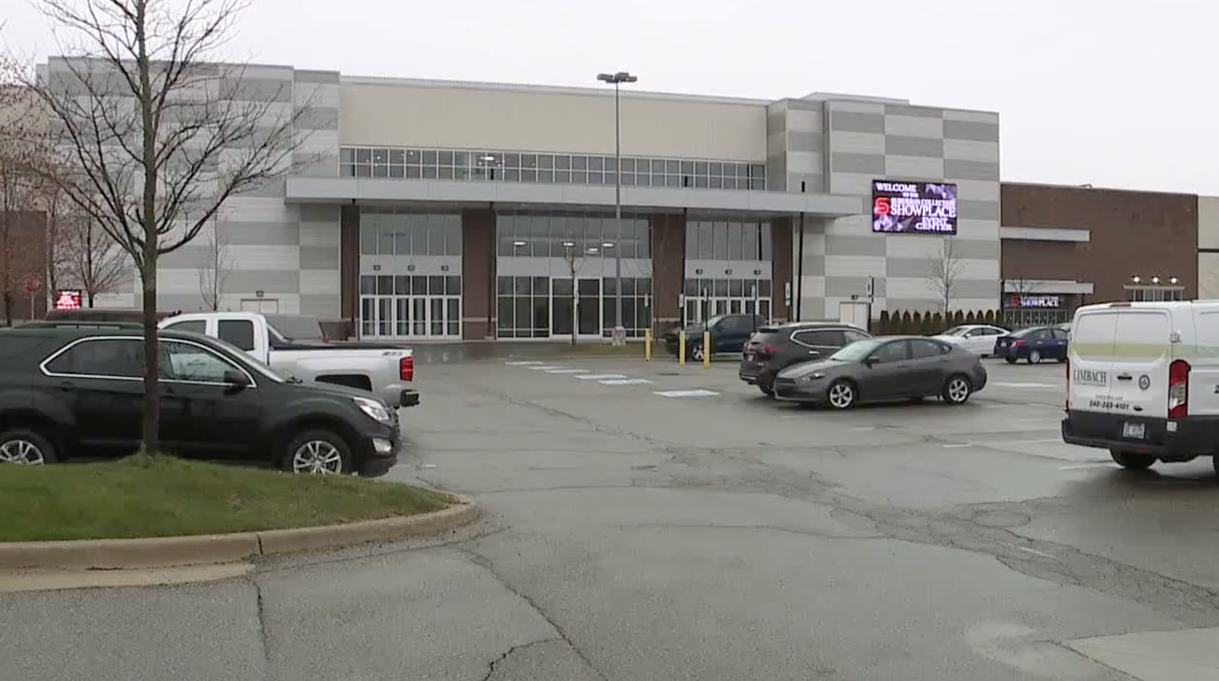 Suburban Collection Showplace outside