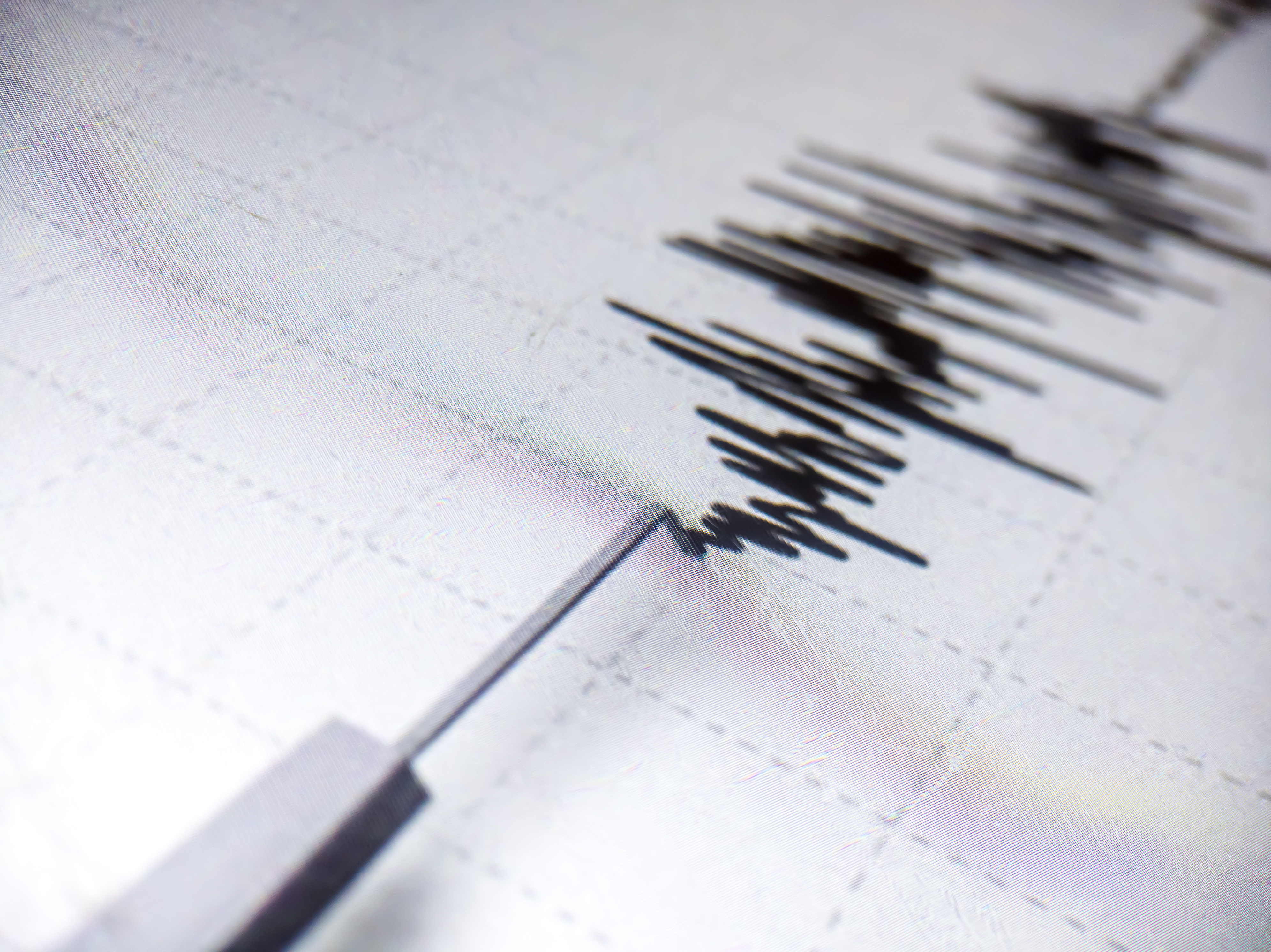 A scale measures an earthquake.