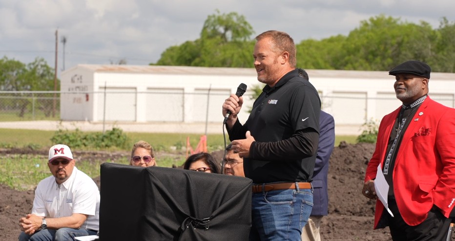 TRACTOR SUPPLY MATHIS.jpg