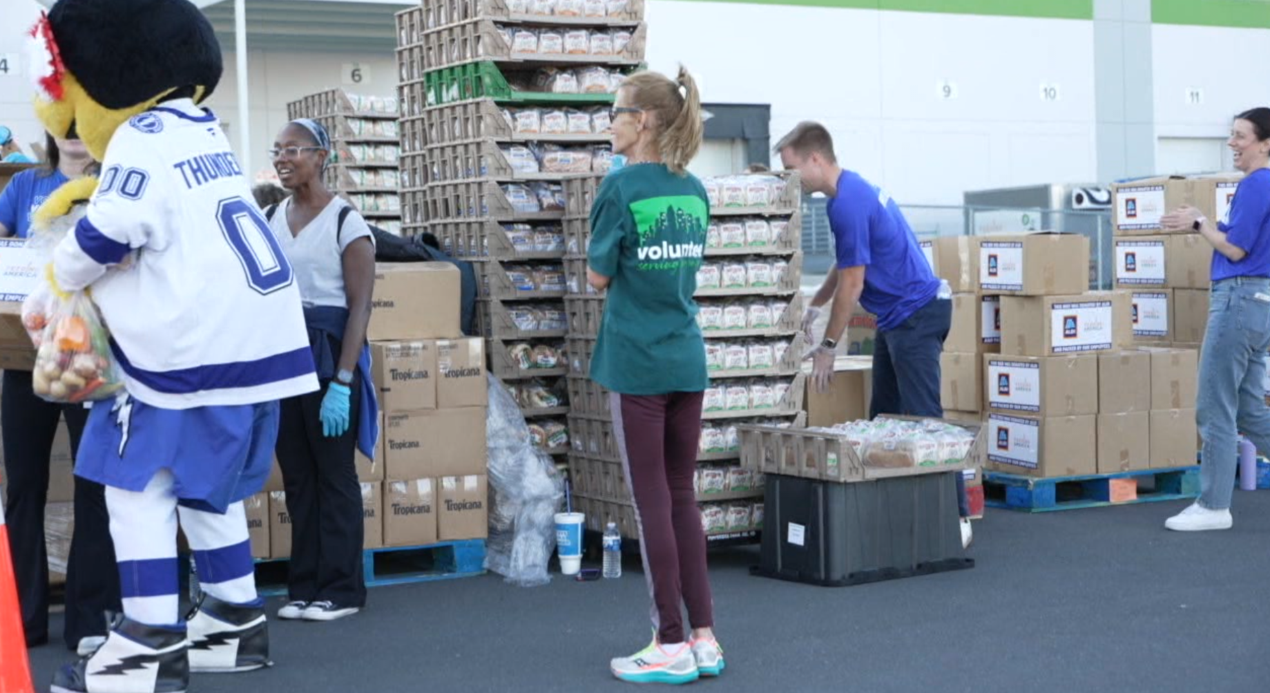 Feeding Tampa Bay doing food distributions for families waiting for SNAP funding